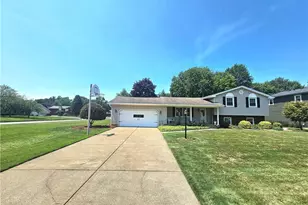 8394 4 Seasons Trail, Poland, OH 44514 - Photo 4