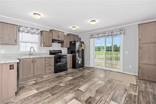 120 Sunset Dr, Lodi, OH 44254 - Photo 2