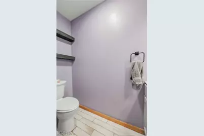2402 Woodlawn Drive NW, Dover, OH 44622 - Photo 16
