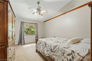 2402 Woodlawn Dr NW, Dover, OH 44622 - Photo 24