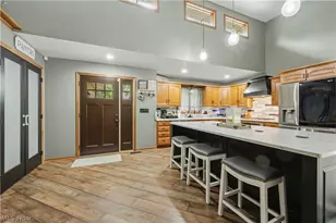 2402 Woodlawn Dr NW, Dover, OH 44622 - Photo 4