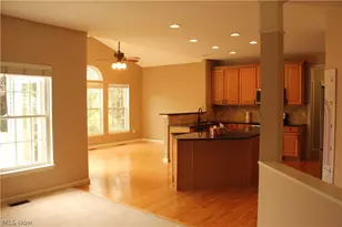 37603 Stoney Lake Dr, North Ridgeville, OH 44039 - Photo 16