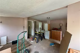 37454 Euclid Ave, Willoughby, OH 44094 - Photo 2