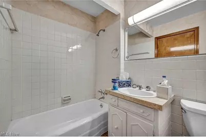 1030 Hillsdale Avenue, Lorain, OH 44052 - Photo 18