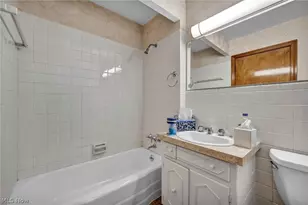 1030 Hillsdale Ave, Lorain, OH 44052 - Photo 18