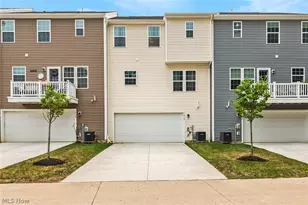 1670 N Eckert Ln, Akron, OH 44313 - Photo 36