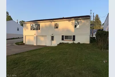 1123 Overridge Avenue SE, North Canton, OH 44720 - Photo 4