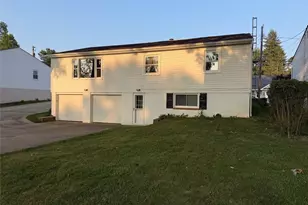 1123 Overridge Ave SE, North Canton, OH 44720 - Photo 4