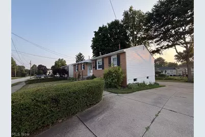 1123 Overridge Avenue SE, North Canton, OH 44720 - Photo 6
