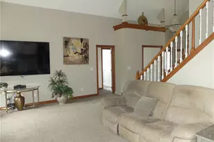 7395 Hunting Lake Dr, Concord Twp, OH 44077 - Photo 8