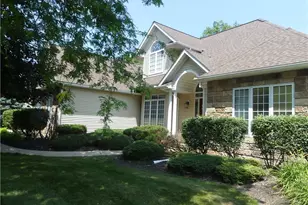 7395 Hunting Lake Dr, Concord Twp, OH 44077 - Photo 2