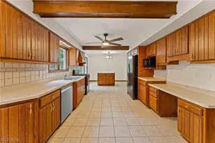 442 S Briarcliff Dr, Canfield, OH 44406 - Photo 6