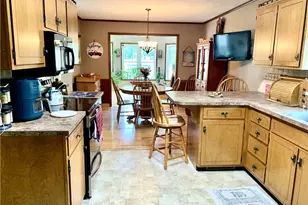 1449 4th St SE, New Philadelphia, OH 44663 - Photo 4
