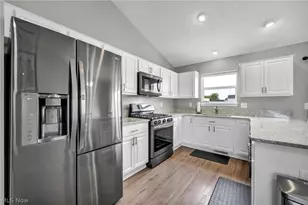 6108 Greenview Trail, North Ridgeville, OH 44039 - Photo 6