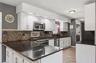 9522 Newton Falls Rd, Ravenna, OH 44266 - Photo 8