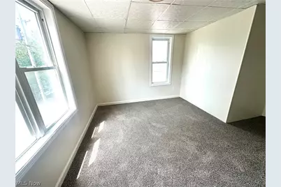 1055 Ambrose Avenue, East Liverpool, OH 43920 - Photo 16