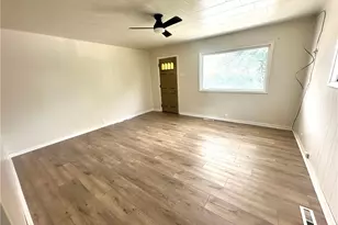 1055 Ambrose Ave, East Liverpool, OH 43920 - Photo 8