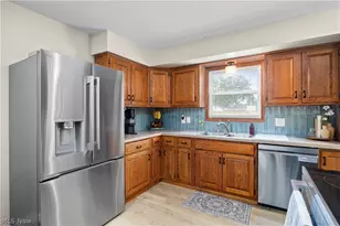 839 Delaware Ave, Elyria, OH 44035 - Photo 10