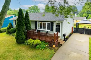 839 Delaware Ave, Elyria, OH 44035 - Photo 2