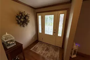 410 Stratton Ave SW, New Philadelphia, OH 44663 - Photo 2