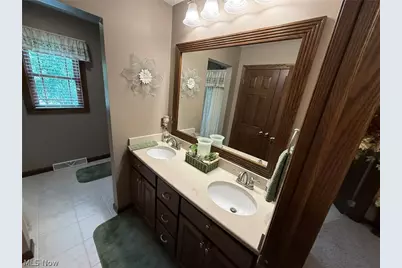 410 Stratton Avenue SW, New Philadelphia, OH 44663 - Photo 36