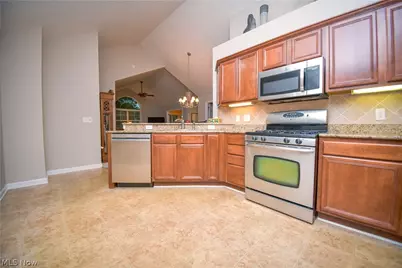 5250 Redford Drive, Brunswick, OH 44212 - Photo 18