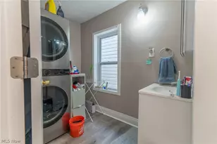1364 W 58th St, Loveland, OH 44102 - Photo 26
