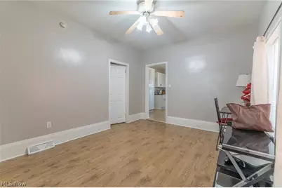 1364 W 58th Street, Loveland, OH 44102 - Photo 6