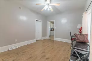 1364 W 58th St, Loveland, OH 44102 - Photo 6