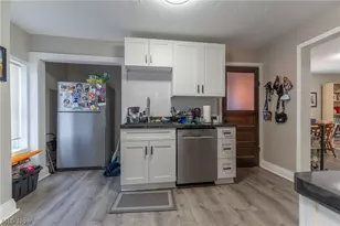 1364 W 58th St, Loveland, OH 44102 - Photo 24