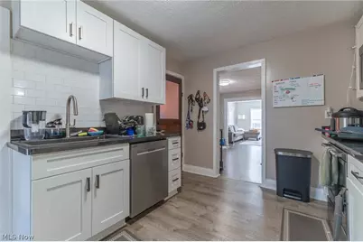 1364 W 58th Street, Loveland, OH 44102 - Photo 22