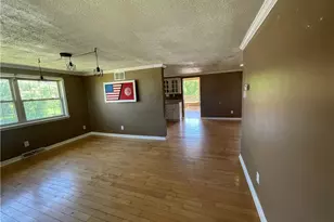 878 Bantam Ridge Rd, Steubenville, OH 43953 - Photo 2
