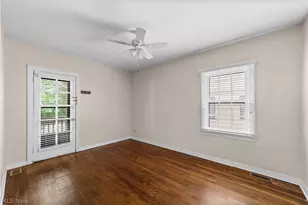 19619 Winslow Rd, Huber Heights, OH 44122 - Photo 12