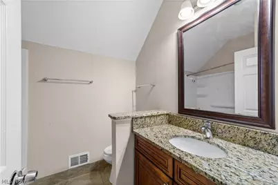 19619 Winslow Road, Huber Heights, OH 44122 - Photo 34