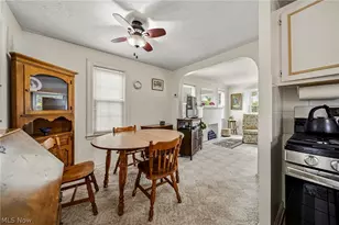 134 E 293rd St, Willowick, OH 44095 - Photo 8