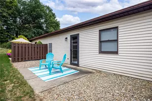 128 Royal Crest Dr, Seville, OH 44273 - Photo 4