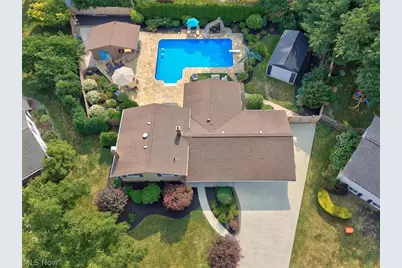 8230 Yorkshire Drive, Mentor, OH 44060 - Photo 2