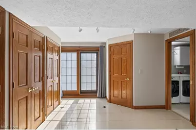 8230 Yorkshire Drive, Mentor, OH 44060 - Photo 18