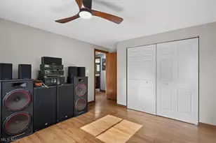 8230 Yorkshire Dr, Mentor, OH 44060 - Photo 34