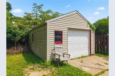 351 Hoover Avenue, Akron, OH 44312 - Photo 4