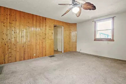 225 Boston Street, Washingtonville, OH 44490 - Photo 4