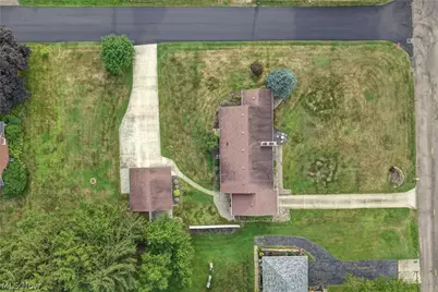 3122 Sweitzer Street NW, Uniontown, OH 44685 - Photo 38