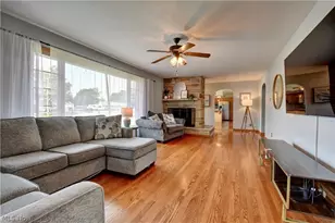3122 Sweitzer St NW, Uniontown, OH 44685 - Photo 12