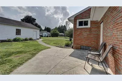 3122 Sweitzer Street NW, Uniontown, OH 44685 - Photo 34