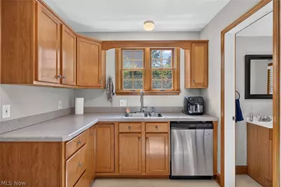 8485 Forestview Avenue, Mentor, OH 44060 - Photo 14