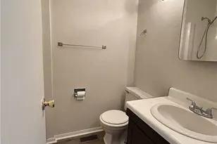 123 Orchard Dr, St Clairsville, OH 43950 - Photo 6