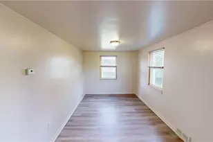 34 W Lewis St, Struthers, OH 44471 - Photo 10