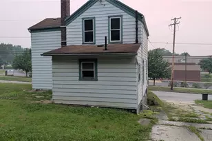 581 Allyn St, Akron, OH 44311 - Photo 2