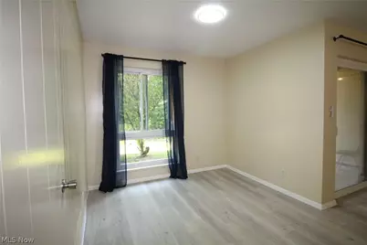 6270 Greenwood #302, Sagamore Hills, OH 44067 - Photo 4