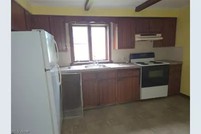 375 Bon Air Avenue, Elyria, OH 44035 - Photo 4